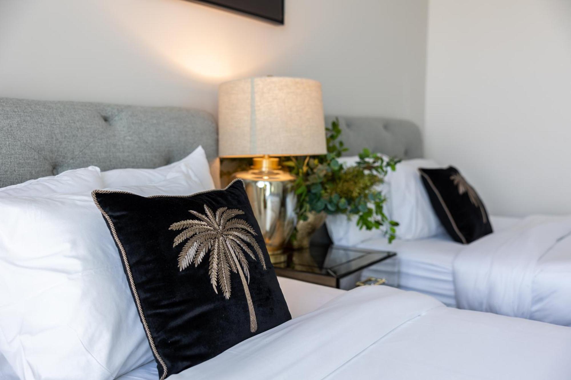 Elegant 2br Address * Dubaï